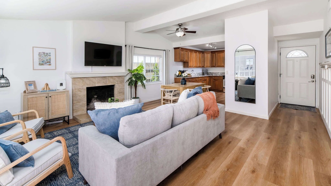 Photo of Livingroom in Serra Mesa