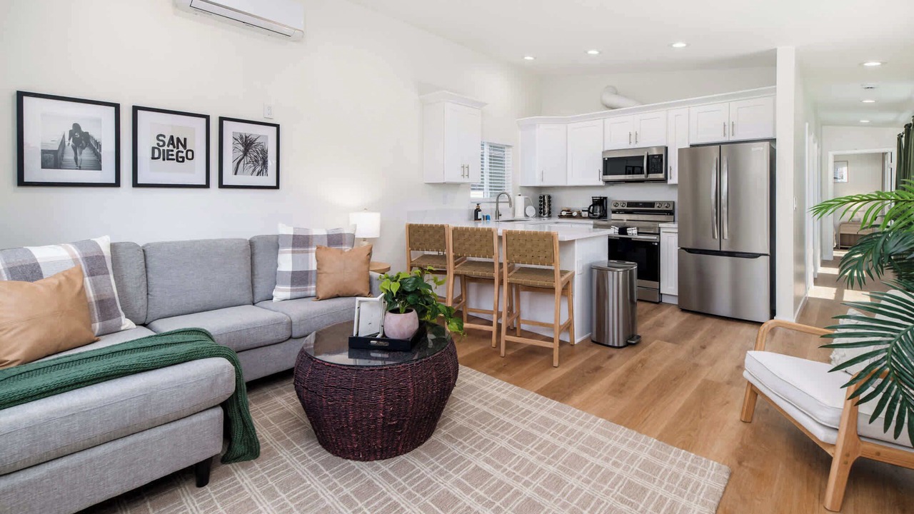 Photo of Livingroom in Serra Mesa