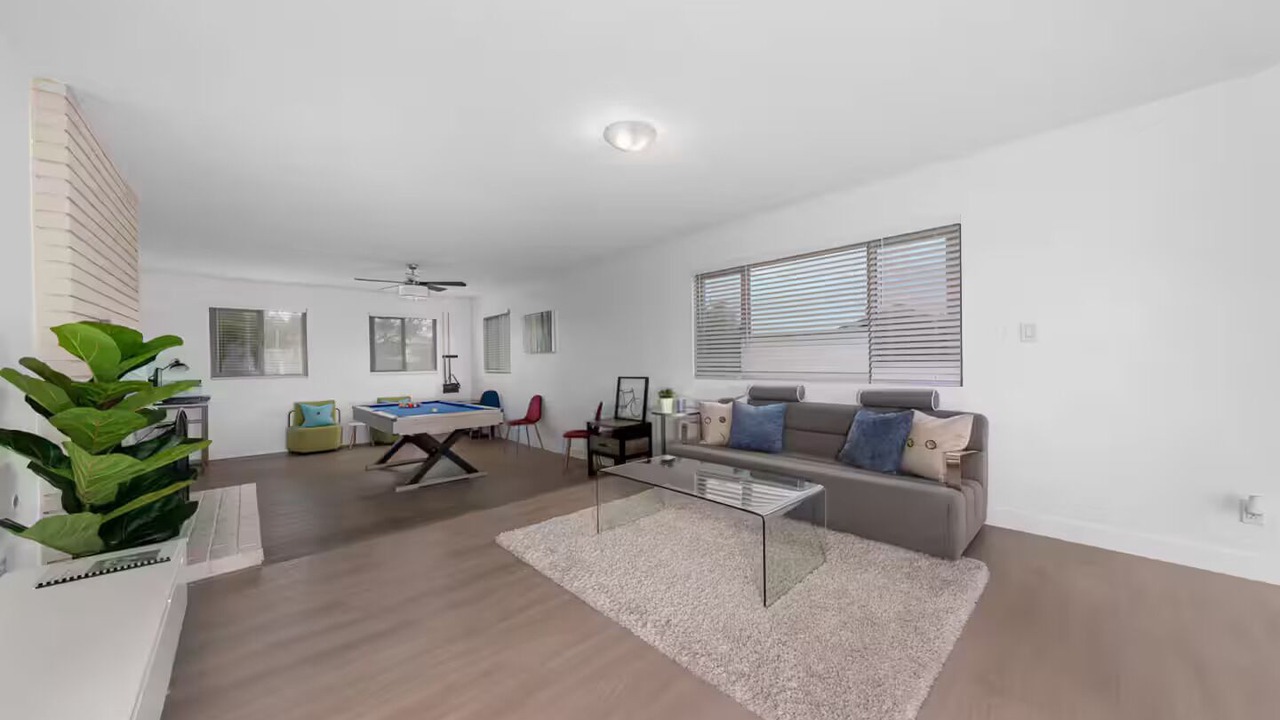 Photo of Livingroom in Bay Ho