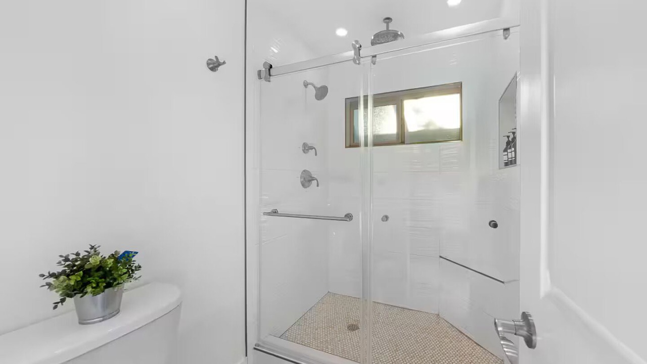 Photo of Bathroom in Bay Ho