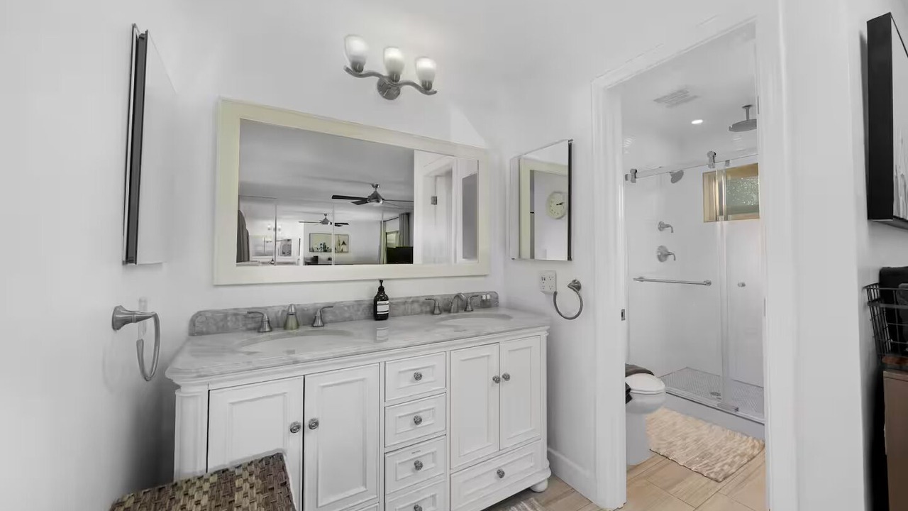 Photo of Bathroom in Bay Ho