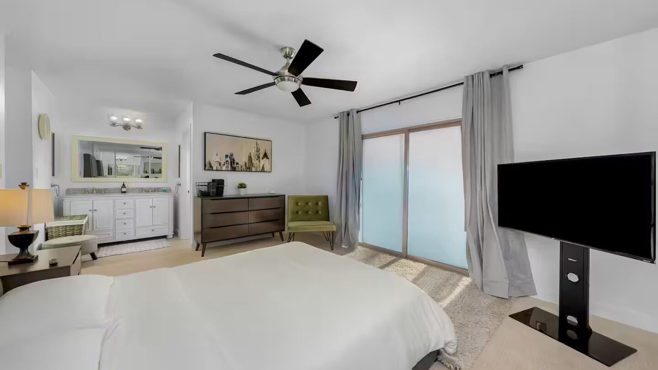 Photo of Bedroom in Bay Ho