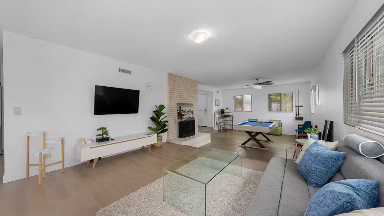 Photo of Livingroom in Bay Ho