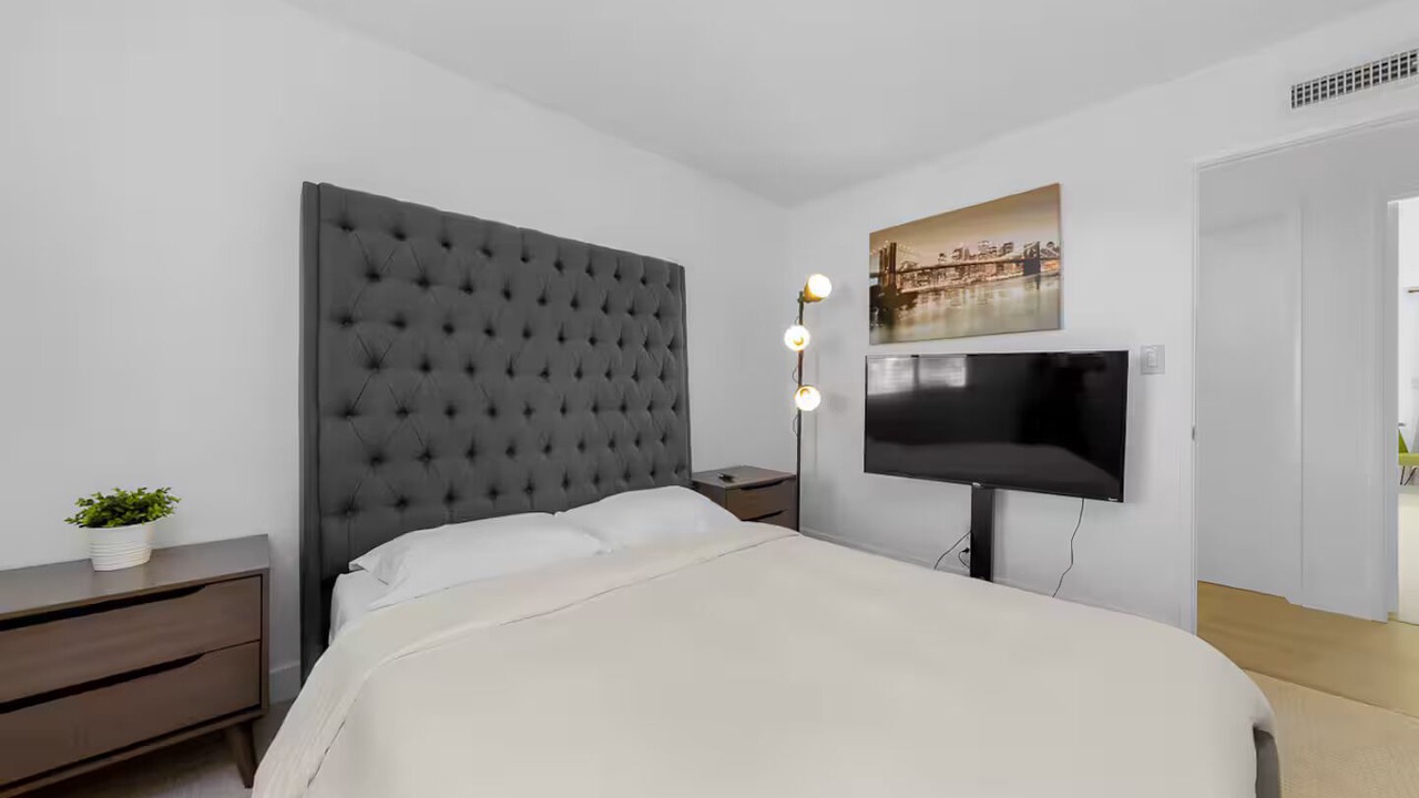 Photo of Bedroom in Bay Ho