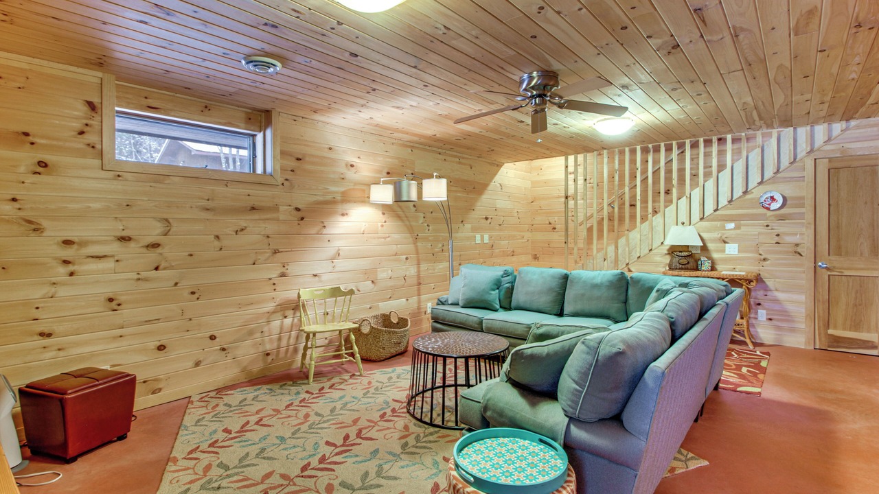 Photo of Livingroom in Forbes