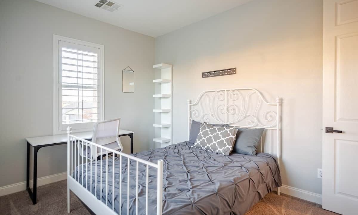 Photo of Bedroom in Spring Valley