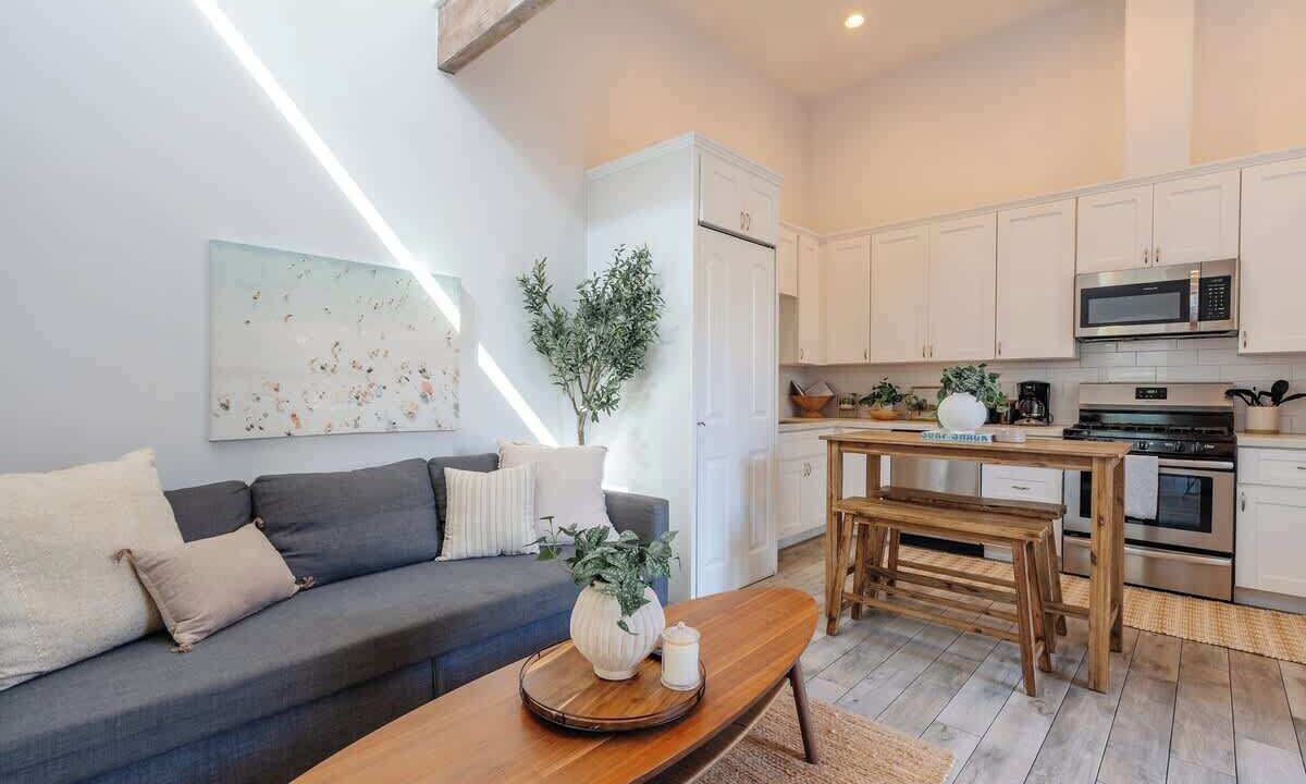 Photo of Bedroom in Mission Hills