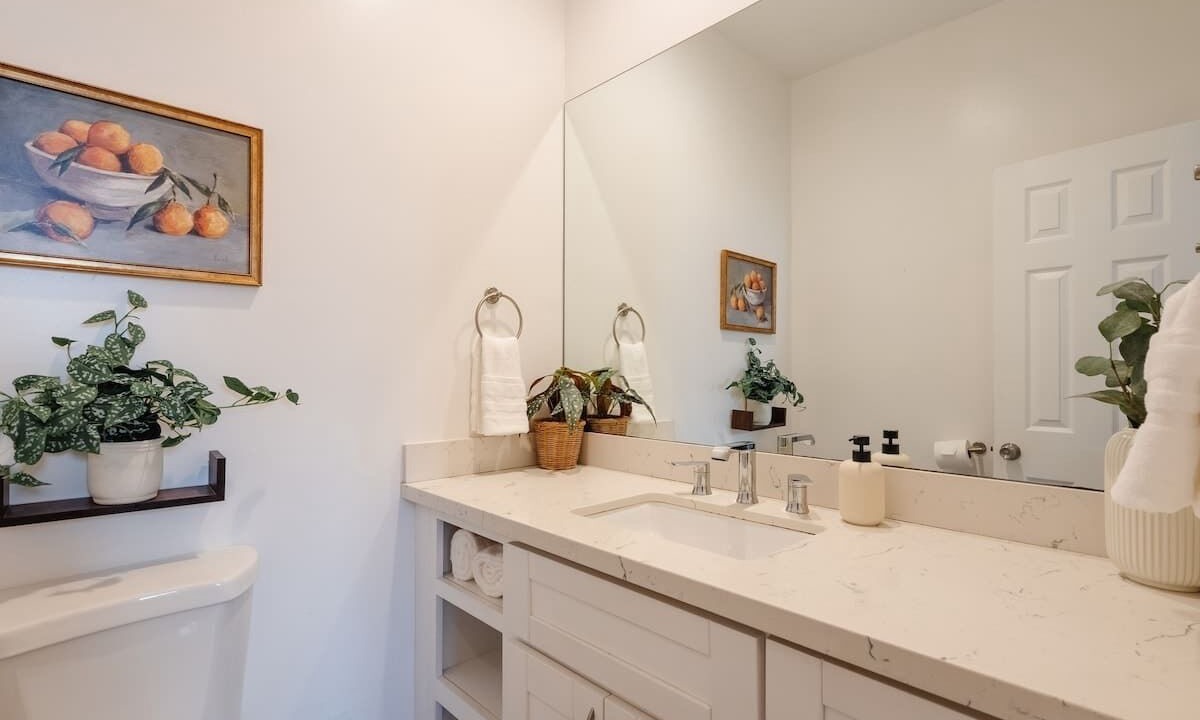 Photo of Bathroom in Mission Hills