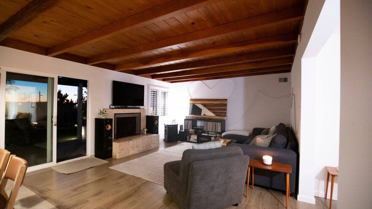 Photo of Livingroom in Clairemont Mesa