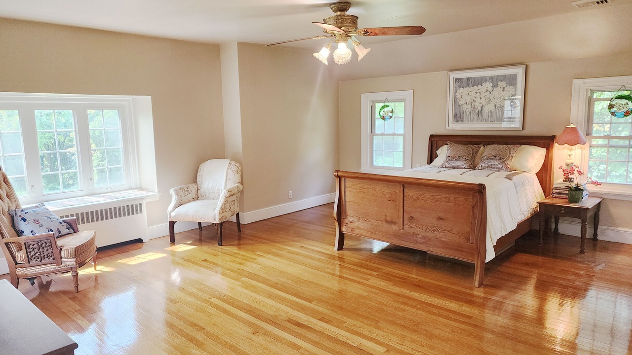 Photo of Bedroom in Valley Run