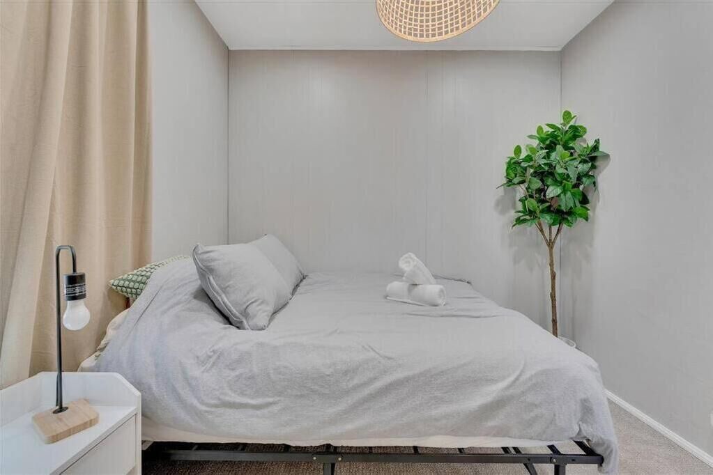 Photo of Bedroom in North Clairemont