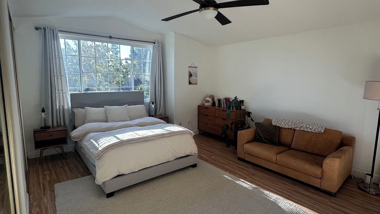 Photo of Bedroom in Clairemont Mesa West