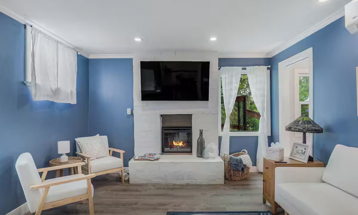 Photo of Livingroom in University Heights