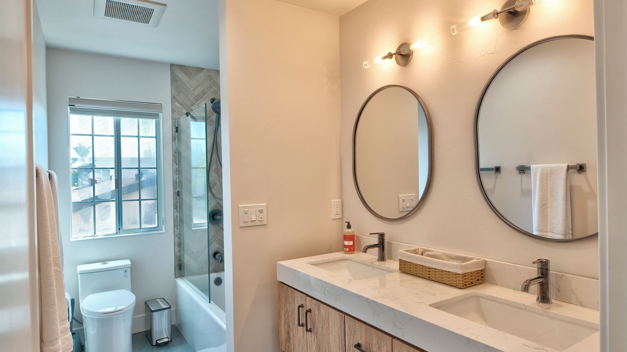 Photo of Bathroom in Bay Ho
