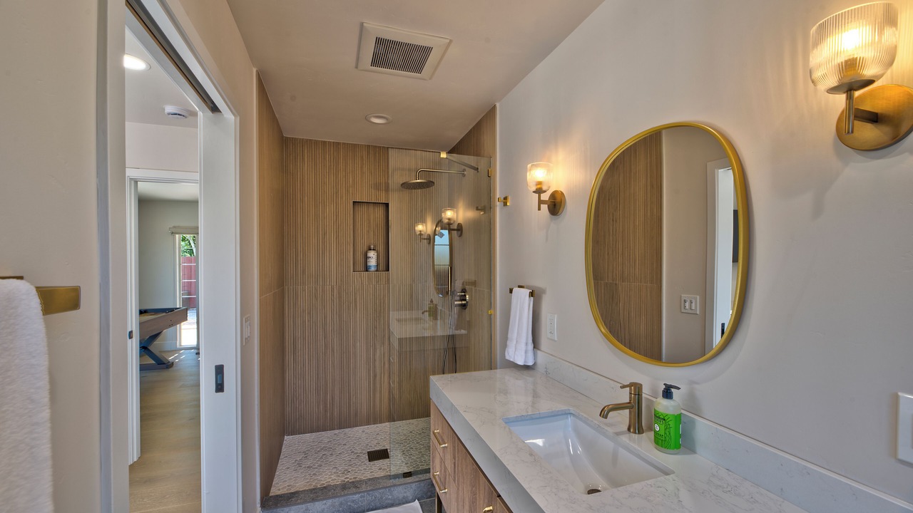 Photo of Bathroom in Bay Ho