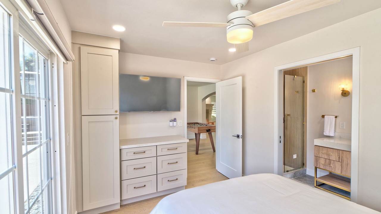 Photo of Bedroom in Bay Ho