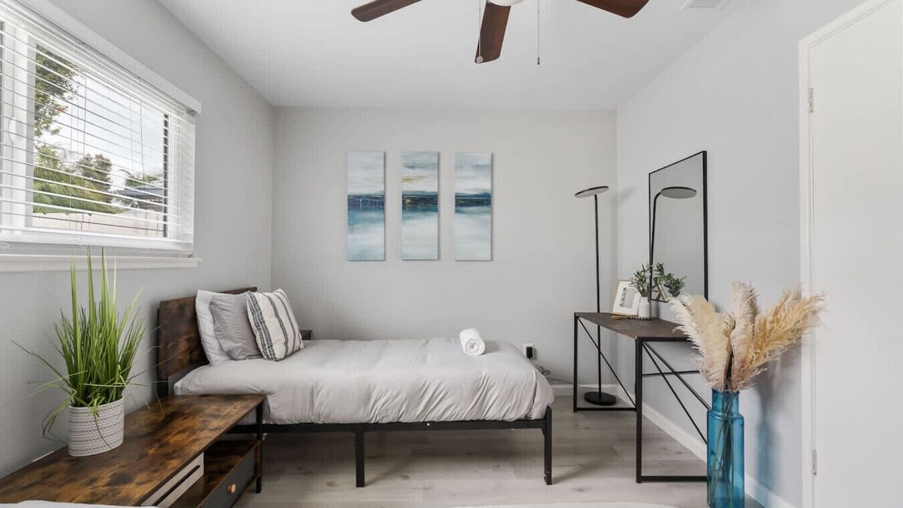 Photo of Bedroom in North Clairemont