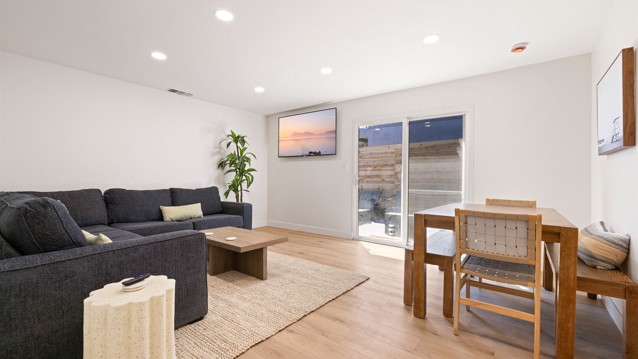 Photo of Livingroom in North Clairemont