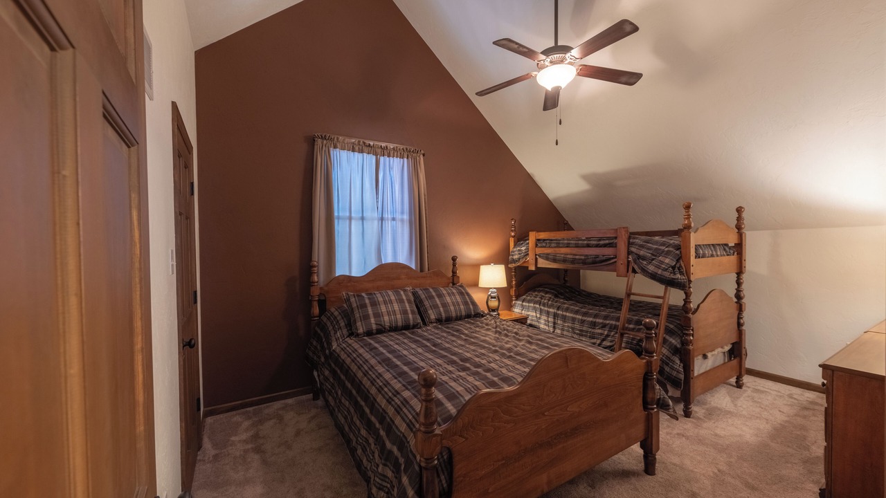 Photo of Bedroom in Calumet