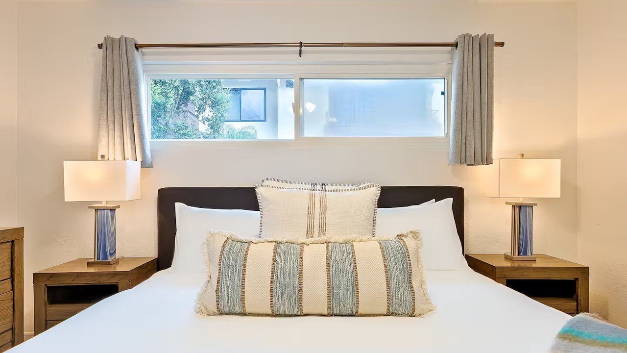 Photo of Bedroom in Pacific Beach