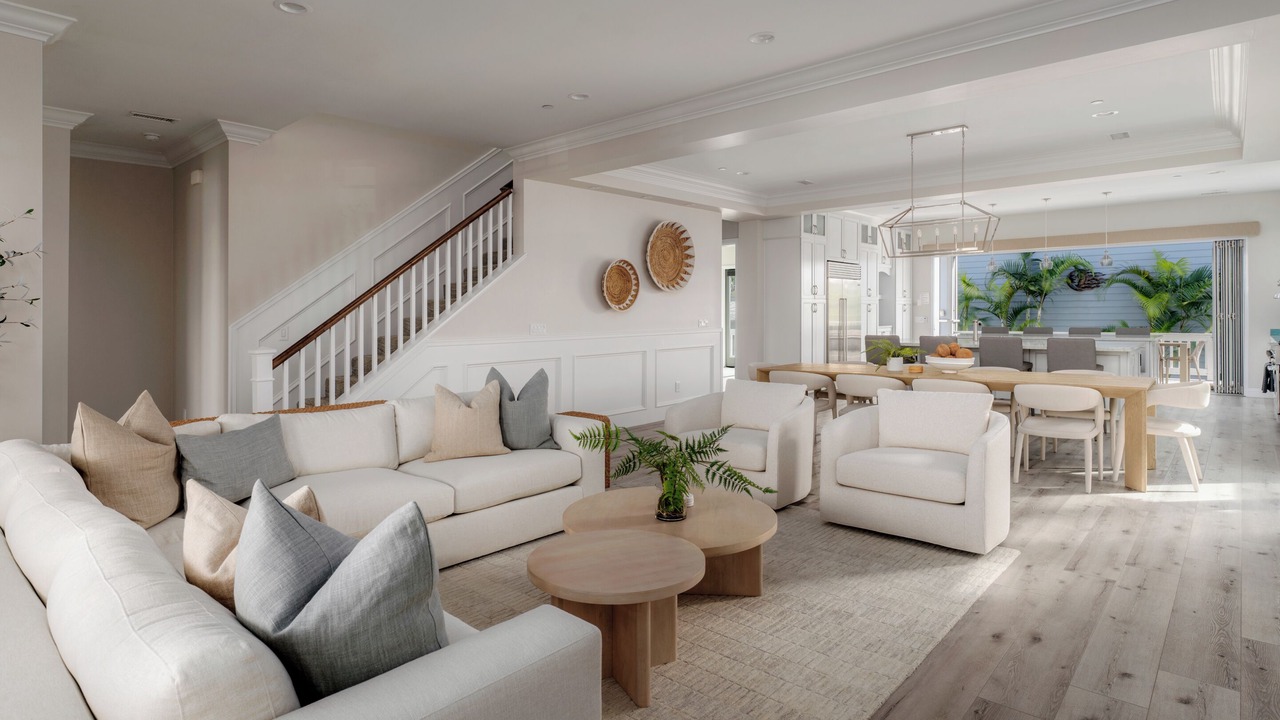 Photo of Livingroom in Crown Point