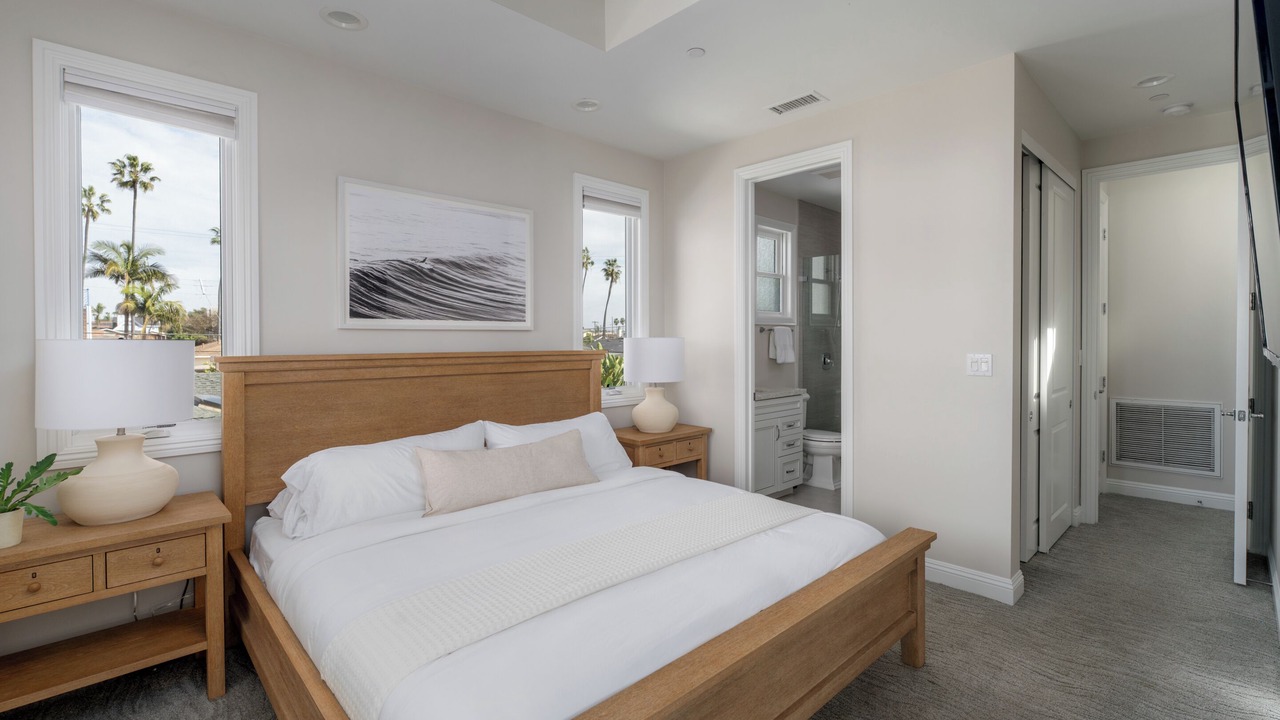 Photo of Bedroom in Crown Point