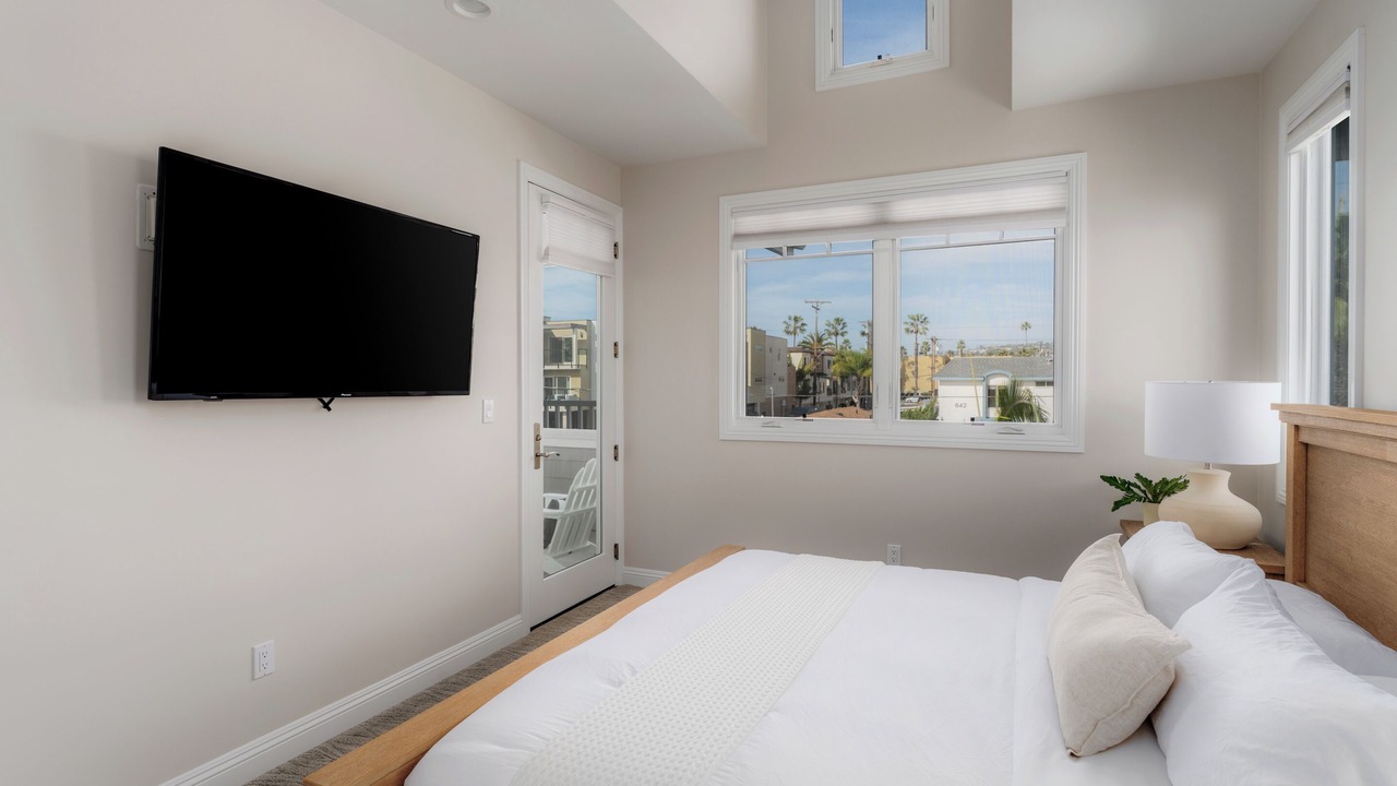 Photo of Bedroom in Crown Point