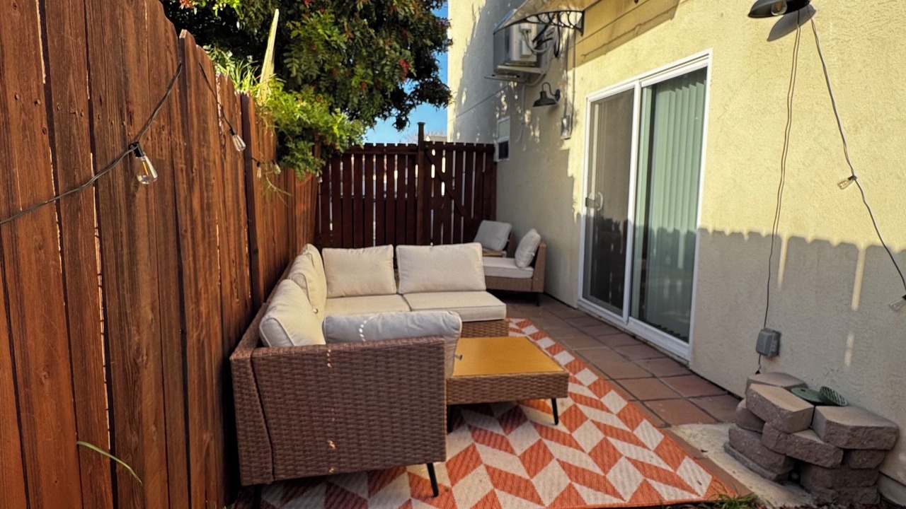 Photo of Patio Balcony in Serra Mesa