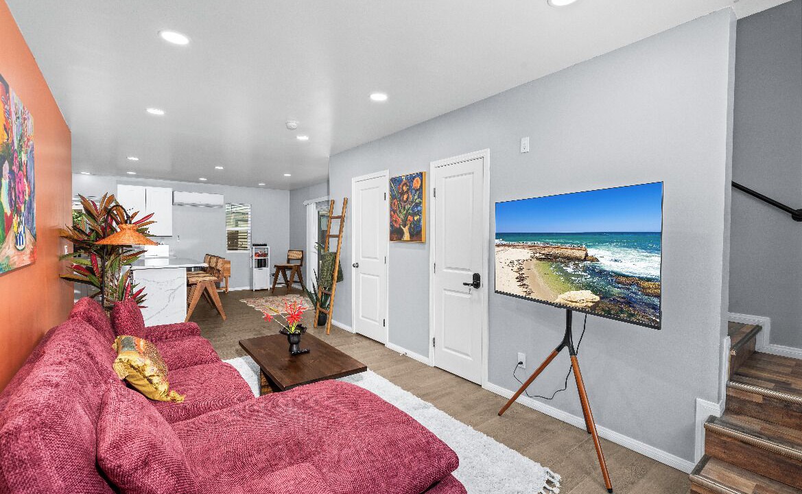 Photo of Livingroom in Serra Mesa