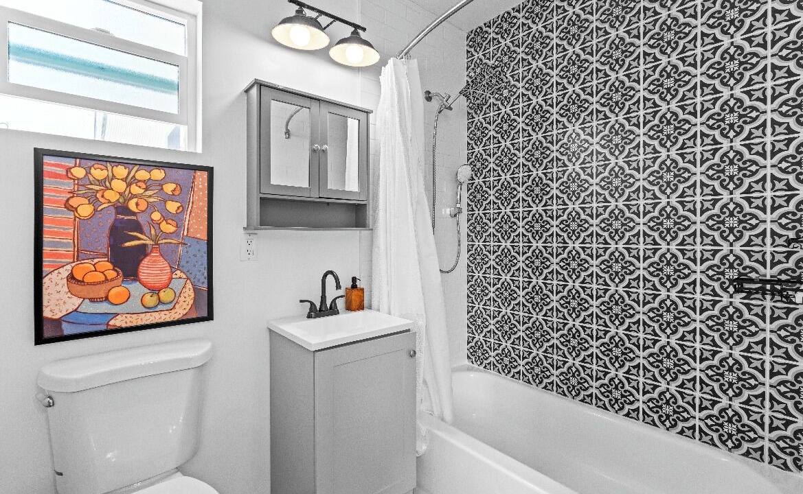 Photo of Bathroom in Serra Mesa