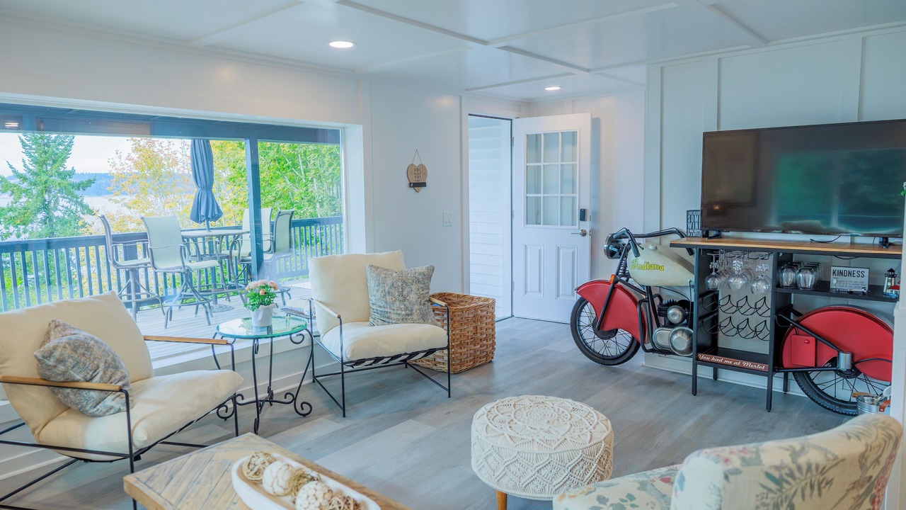 Photo of Livingroom in Harbour Pointe