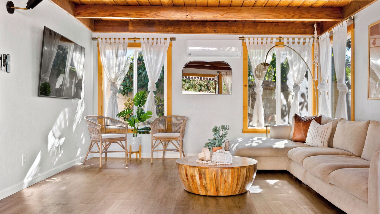 Photo of Livingroom in Serra Mesa
