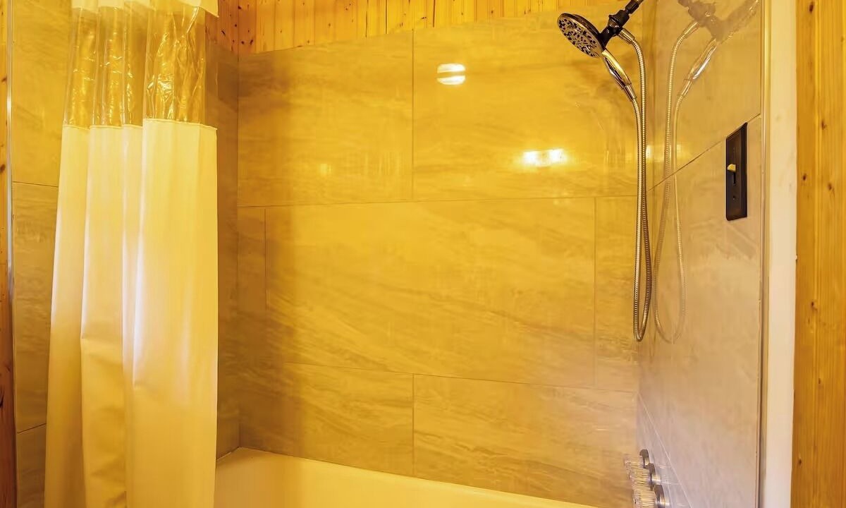 Photo of Bathroom in Cherokee
