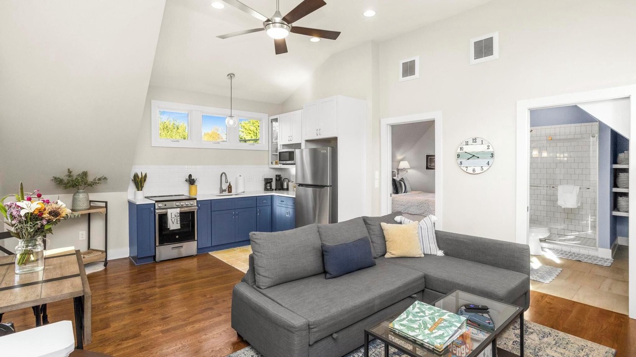 Photo of Livingroom in Historic Edgefield