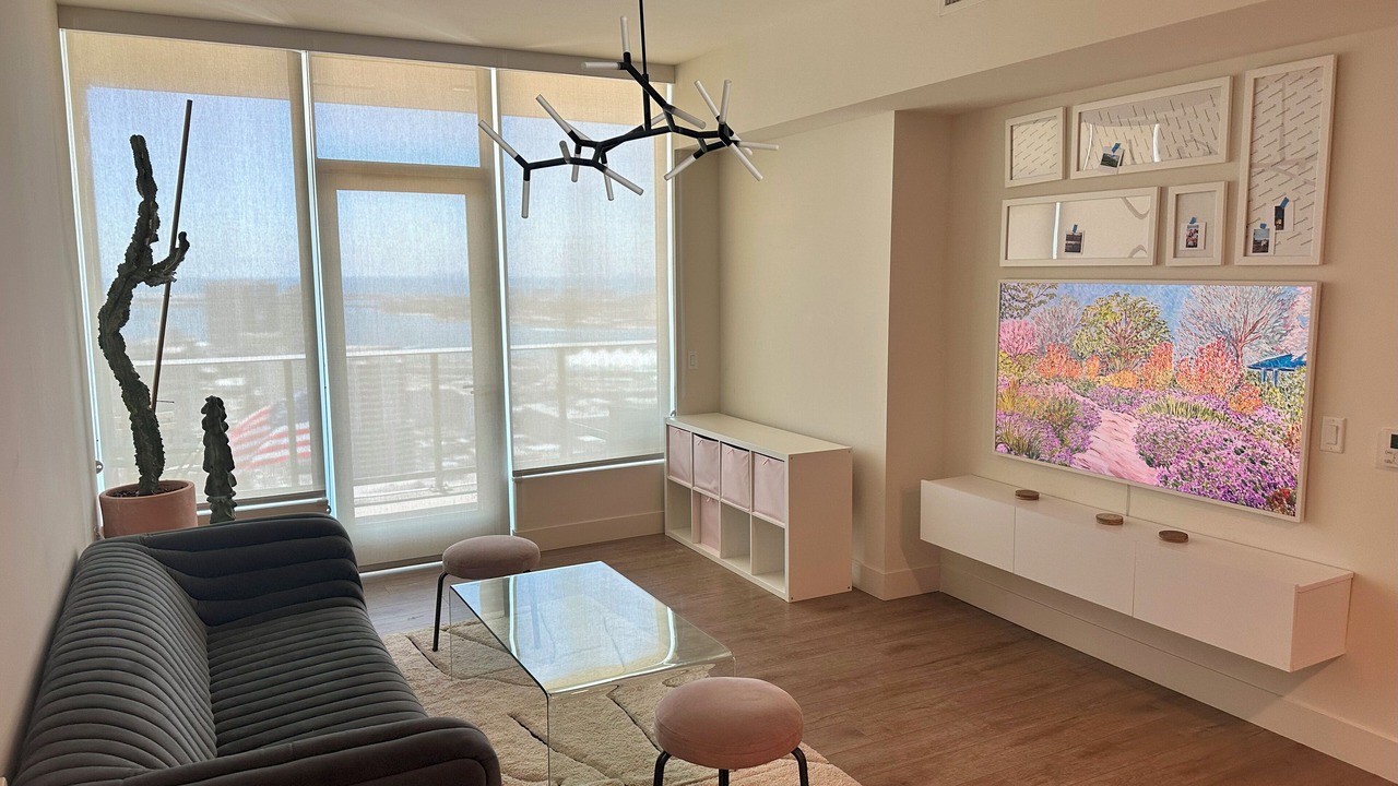 Photo of Livingroom in Civic Core