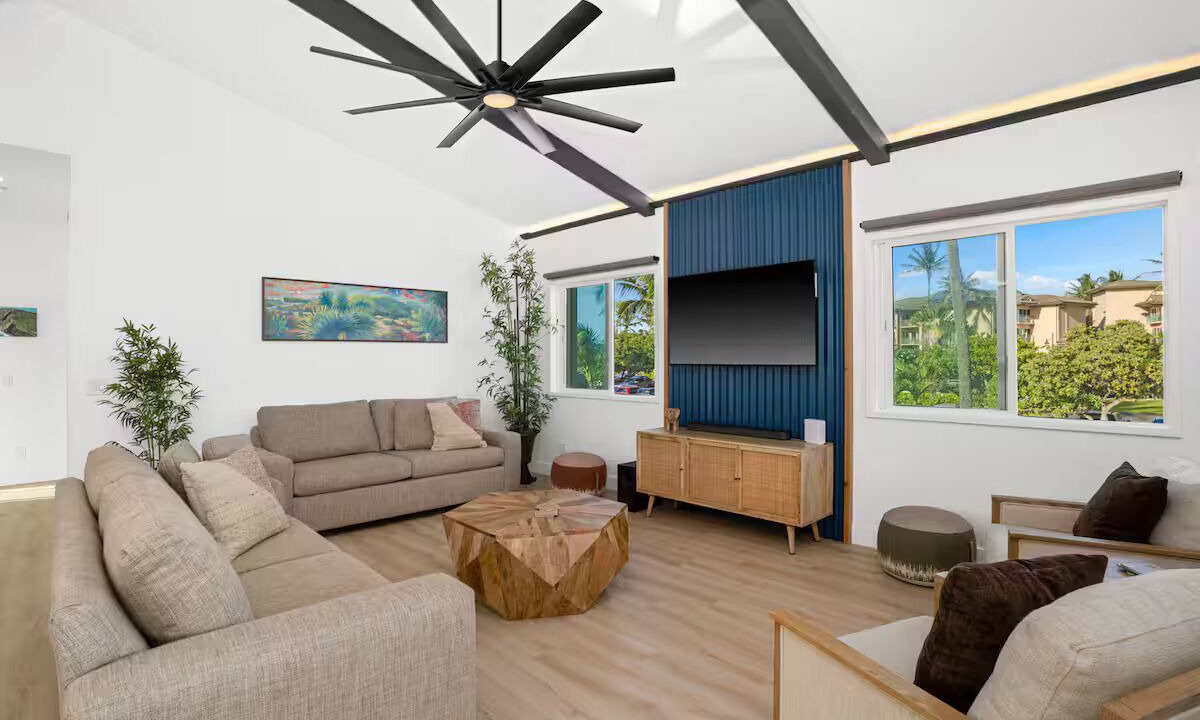 Photo of Livingroom in Wailua
