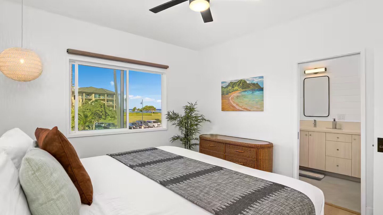 Photo of Bedroom in Wailua