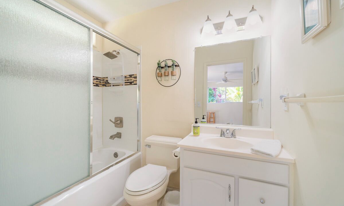 Photo of Bathroom in Kapoho