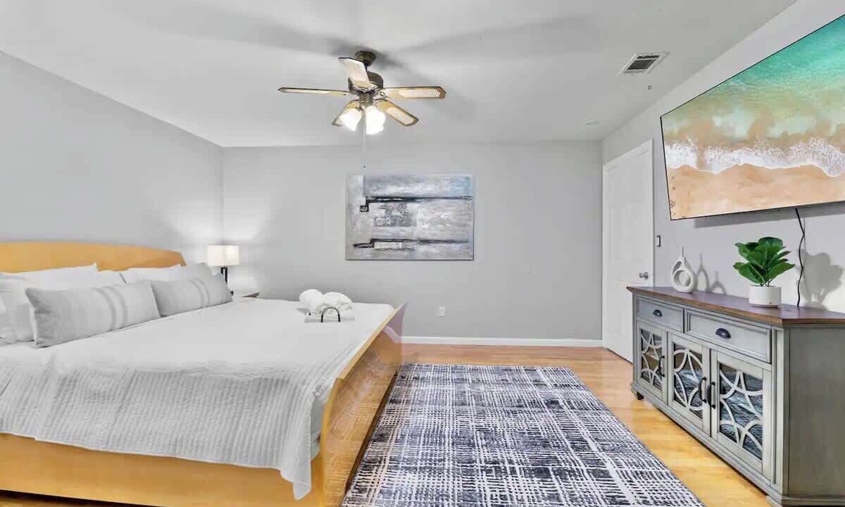 Photo of Bedroom in Serra Mesa