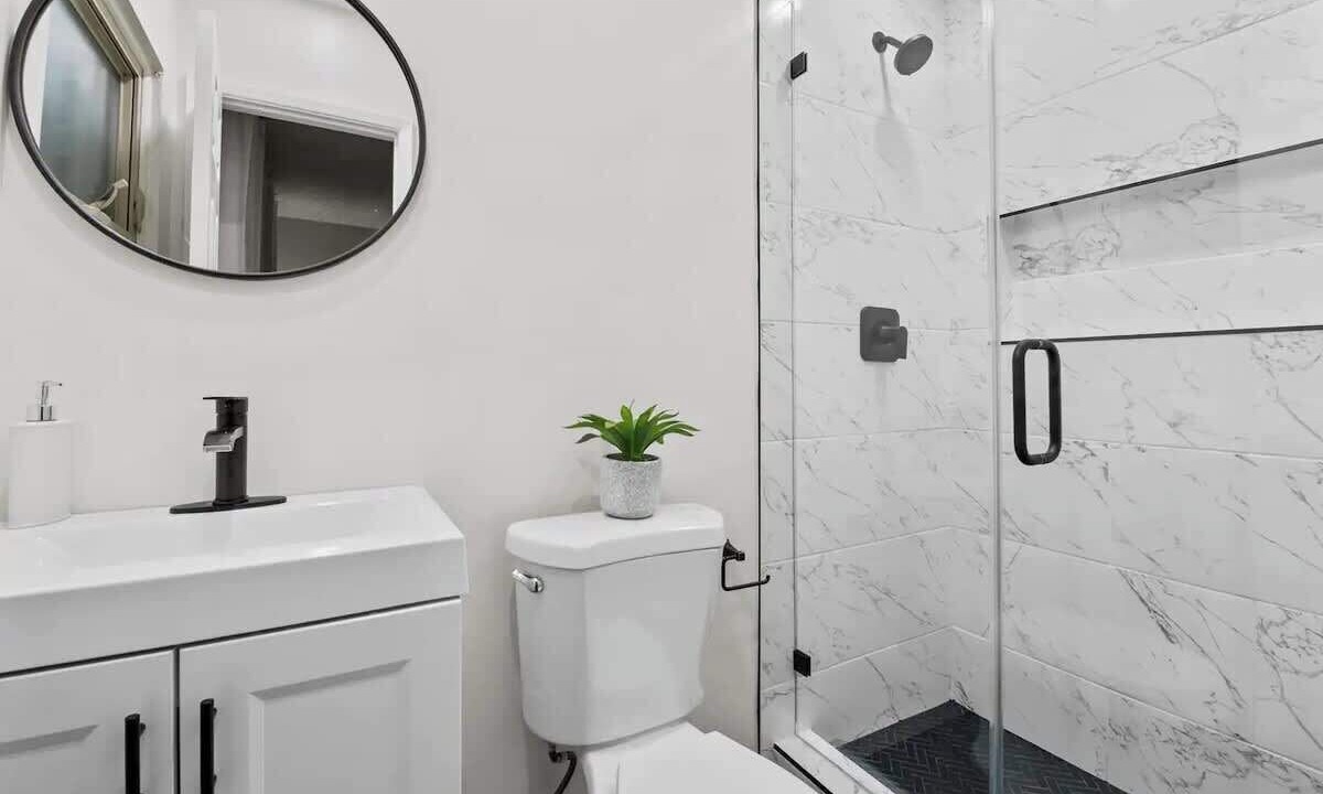 Photo of Bathroom in Serra Mesa