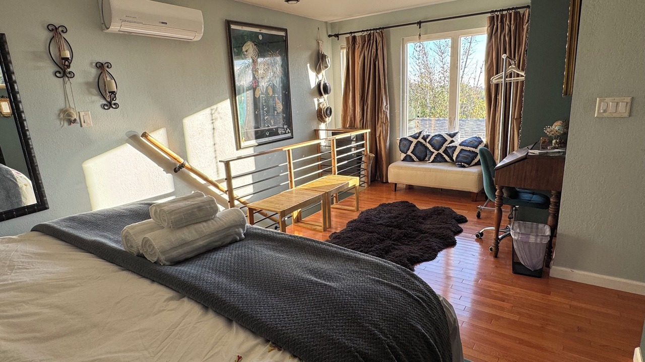 Photo of Bedroom in Clairemont Mesa West