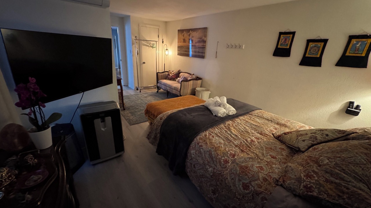 Photo of Bedroom in Clairemont Mesa West