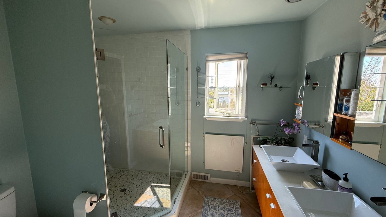 Photo of Bathroom in Clairemont Mesa West