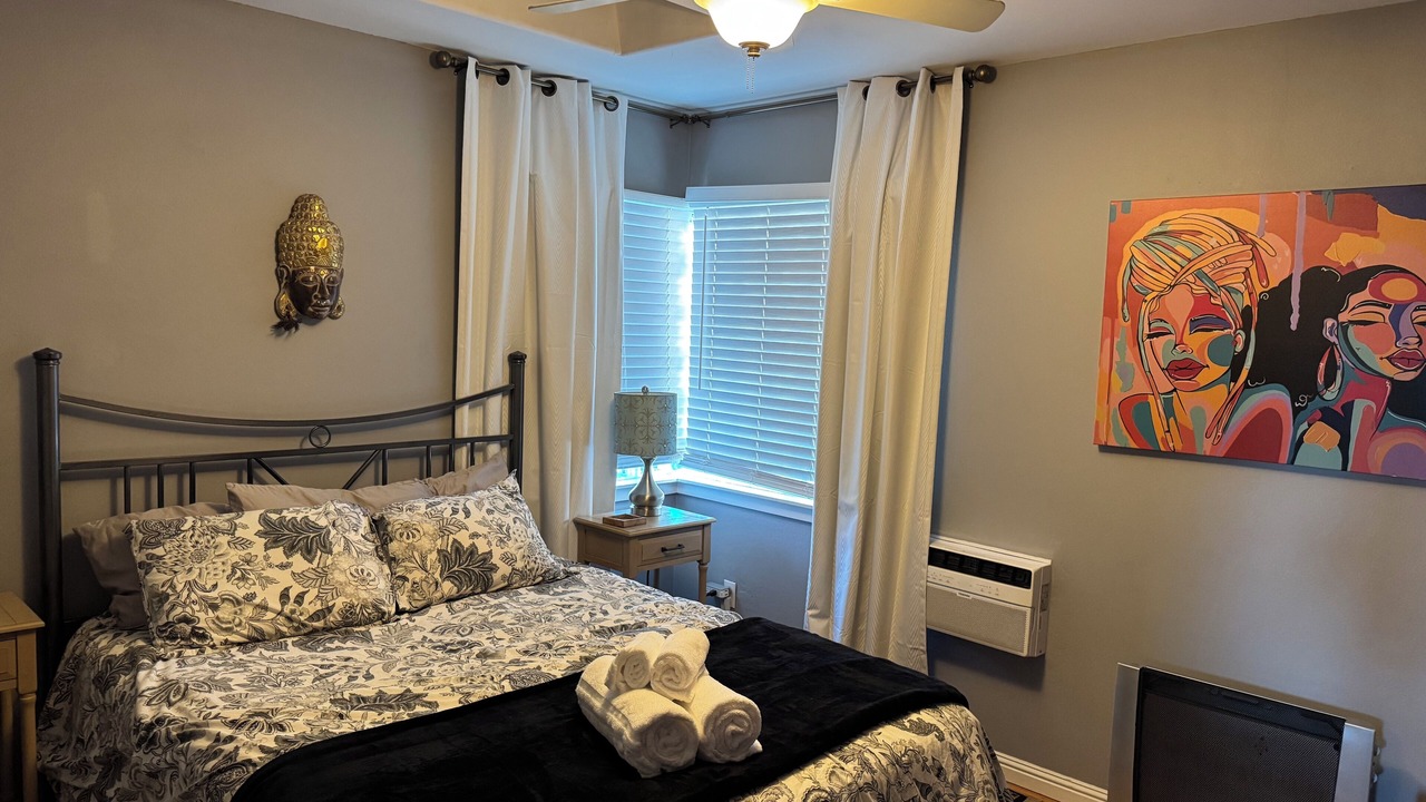 Photo of Bedroom in Clairemont Mesa West