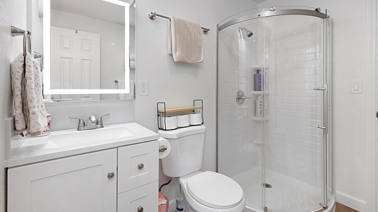 Photo of Bathroom in Serra Mesa