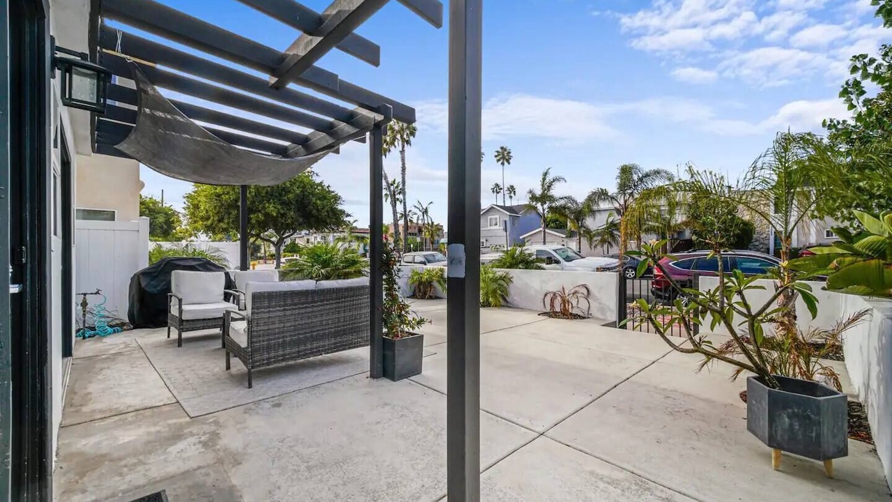 Photo of Patio Balcony in Crown Point