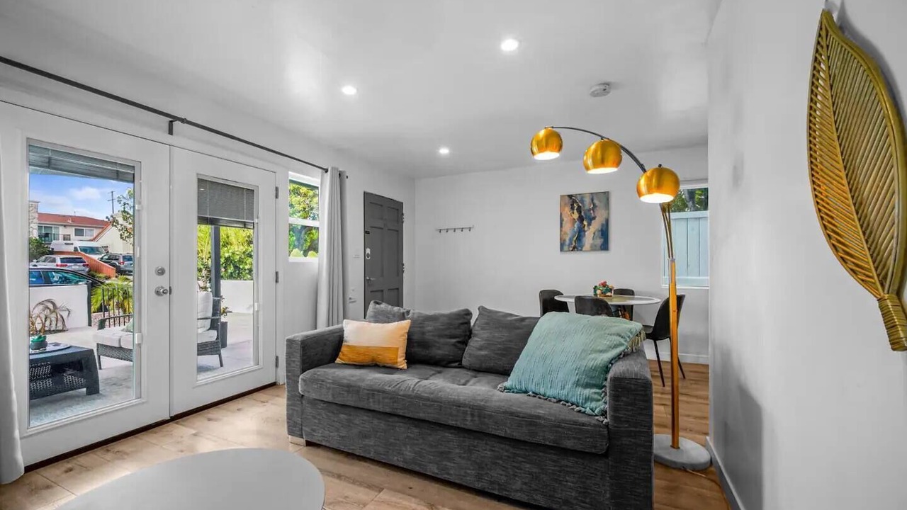 Photo of Livingroom in Crown Point