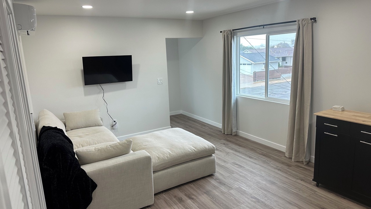 Photo of Livingroom in Clairemont Mesa West