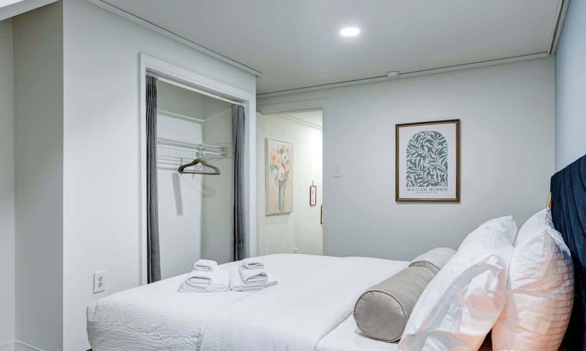Photo of Bedroom in Midtown Village