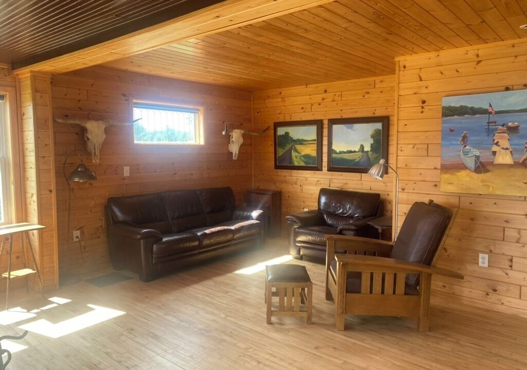 Photo of Livingroom in Markville